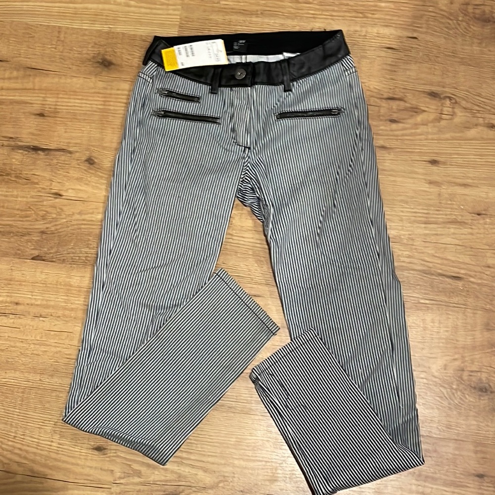 BNWT H&M black/white striped skinny pants